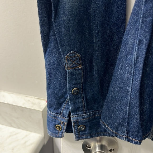 Denim shirt - Picture 6 of 6